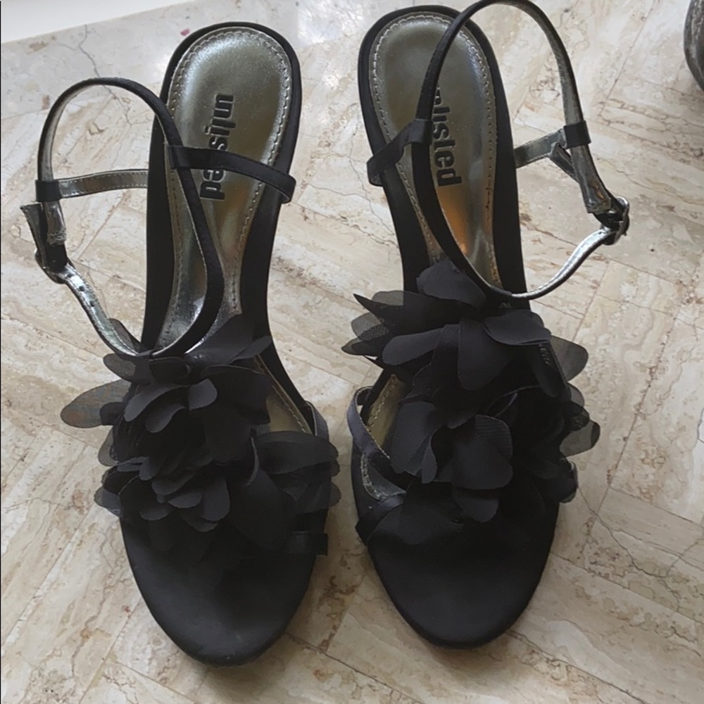 Unlisted Black Heels with Fabric Tassel sz 8